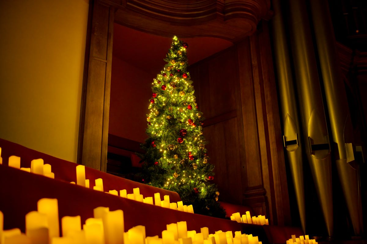 Candlelight: Christmas Carols on Strings
